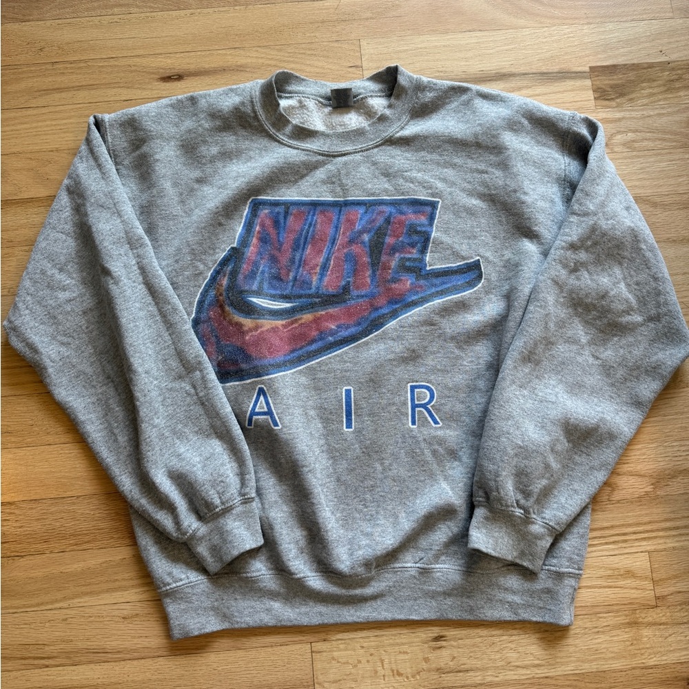 “nike” crew neck sweatshirt